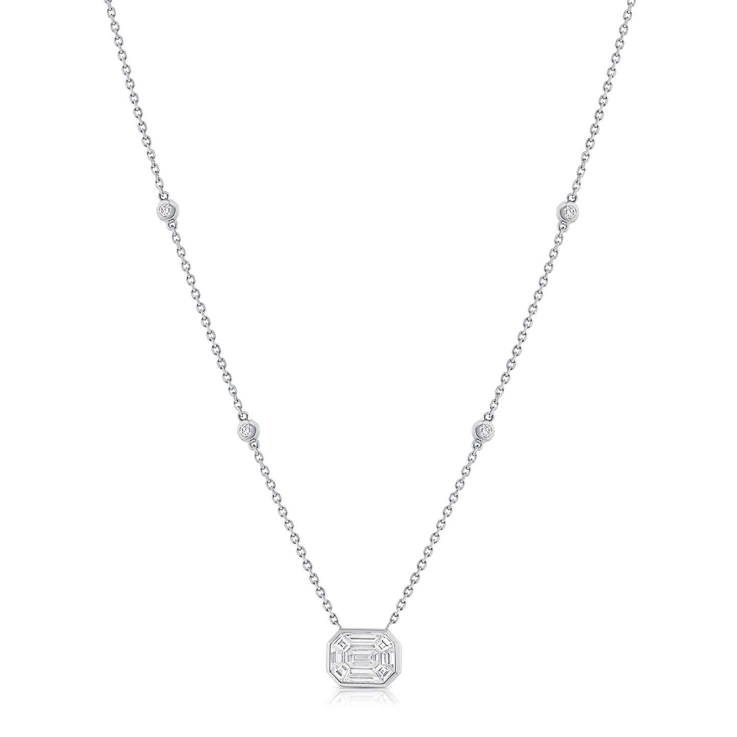 DIAMOND PENDANT NECKLACE